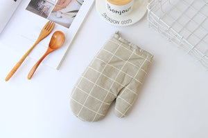 FOURETAW 1 Piece Cute Yellow Gray Cotton Fashion Nordic Kitchen Cooking microwave gloves baking BBQ potholders Oven mitts